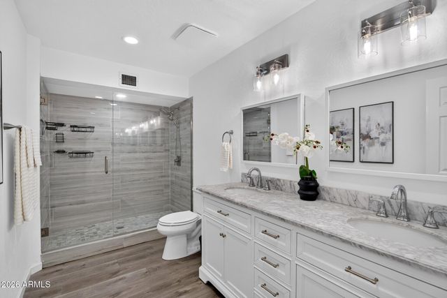 1930 W JOAN DE ARC Avenue, Phoenix, AZ 85029