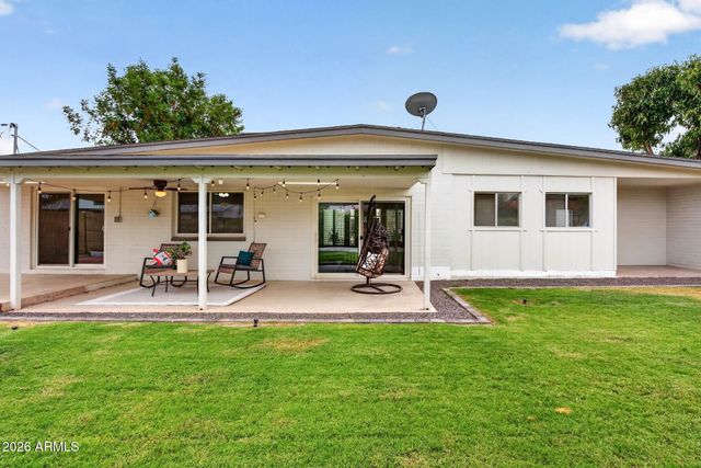 1930 W JOAN DE ARC Avenue, Phoenix, AZ 85029
