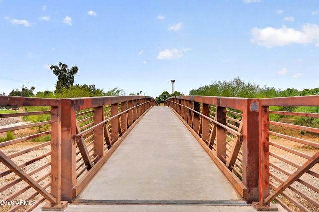 1930 W JOAN DE ARC Avenue, Phoenix, AZ 85029