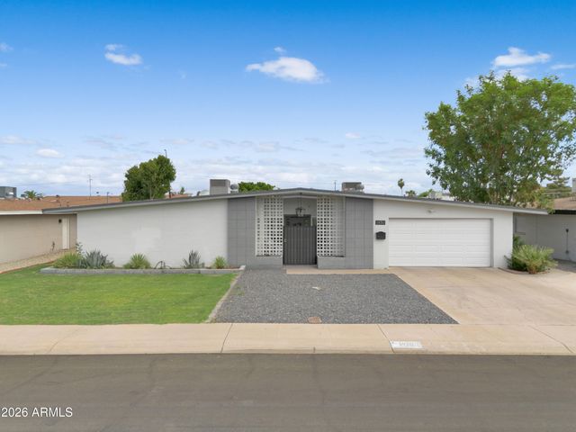 1930 W JOAN DE ARC Avenue, Phoenix, AZ 85029