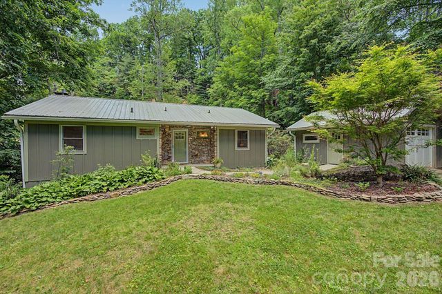 878 Garren Creek Road, Fairview, NC 28730