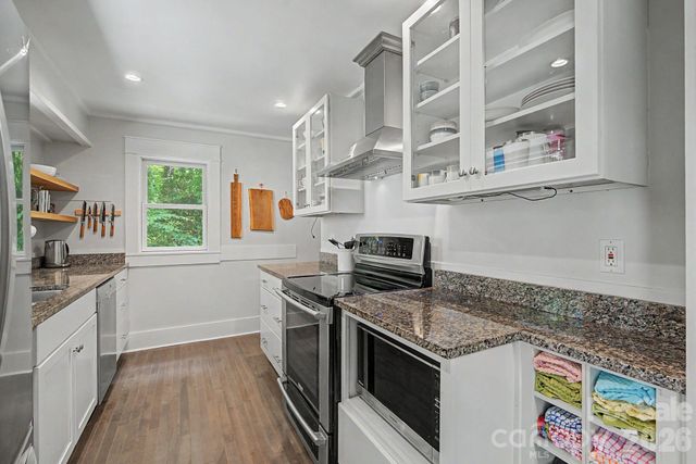 878 Garren Creek Road, Fairview, NC 28730