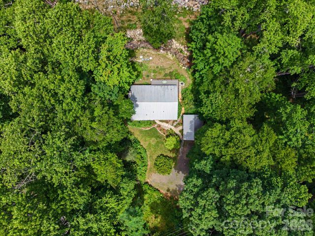 878 Garren Creek Road, Fairview, NC 28730