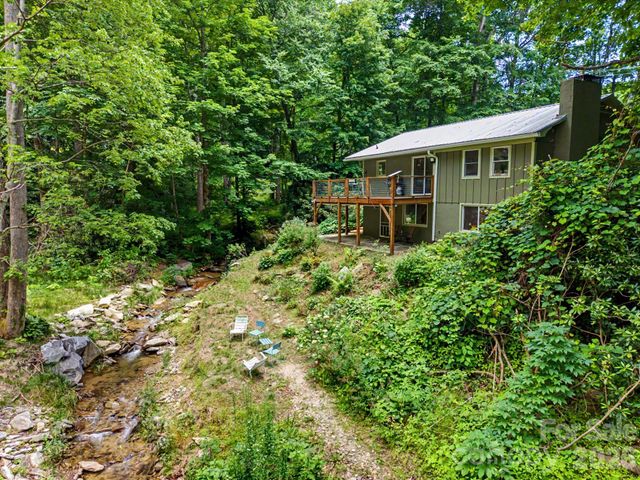 878 Garren Creek Road, Fairview, NC 28730