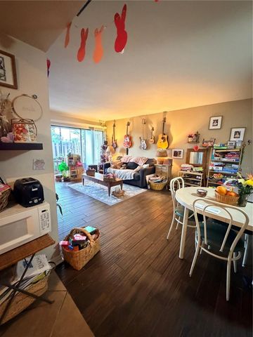 720 N VILLAGE DRIVE N 103, St Petersburg, FL 33716