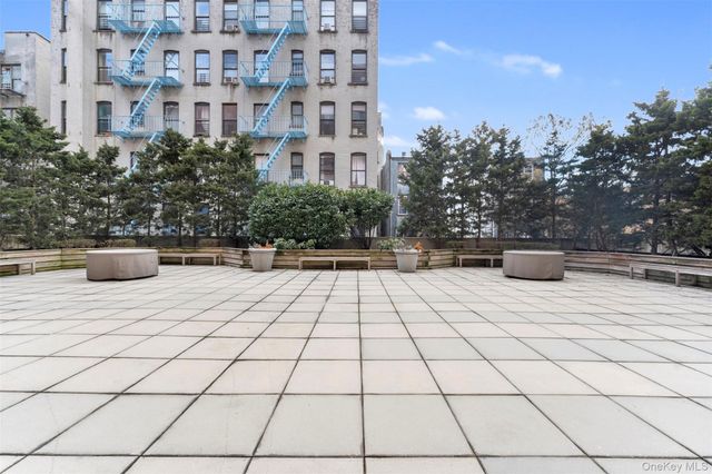 342 E 119th Street 2A, New York (manhattan), NY 10035