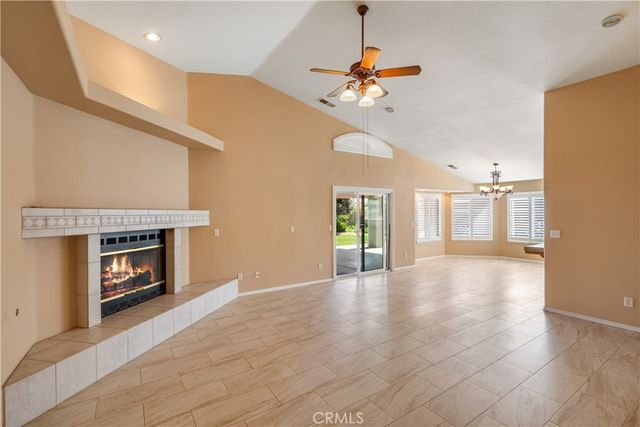 43 East, Madera, CA 93637