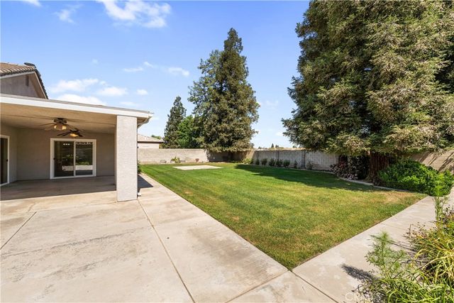 43 East, Madera, CA 93637