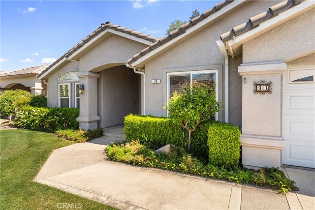 43 East, Madera, CA 93637