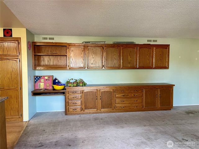 2137 Heritage Way, Oak Harbor, WA 98277