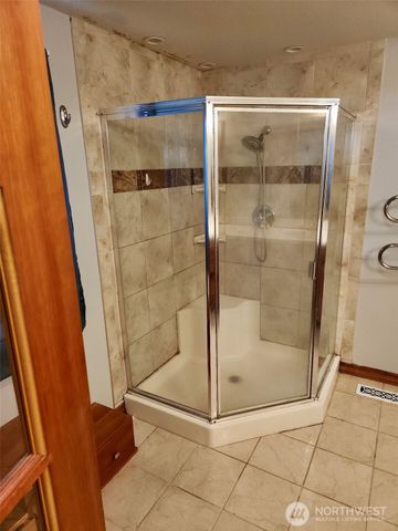 2137 Heritage Way, Oak Harbor, WA 98277