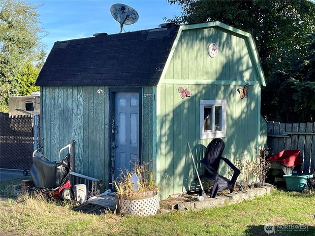 2137 Heritage Way, Oak Harbor, WA 98277