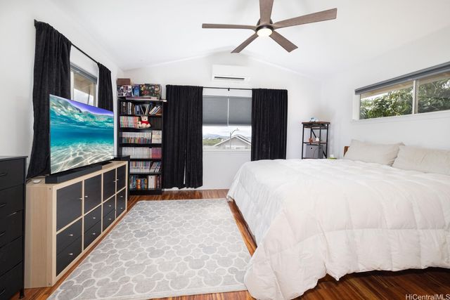 94-689 Lumiaina Street, Waipahu, HI 96797