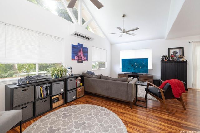 94-689 Lumiaina Street, Waipahu, HI 96797