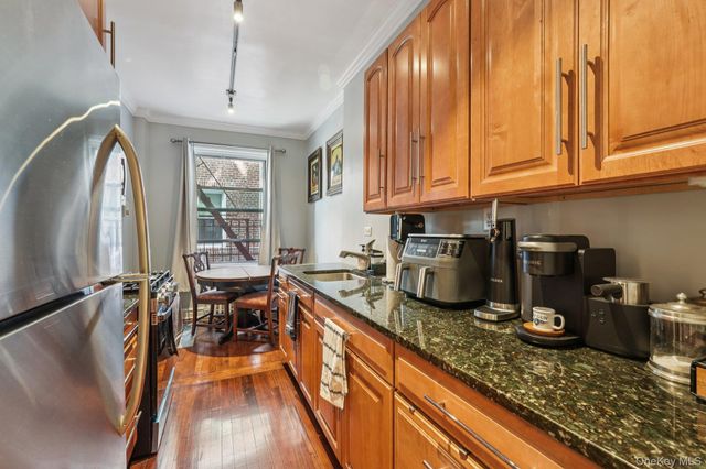 1468 Midland Avenue 2C, Bronxville, NY 10708