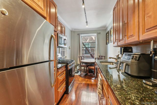 1468 Midland Avenue 2C, Bronxville, NY 10708