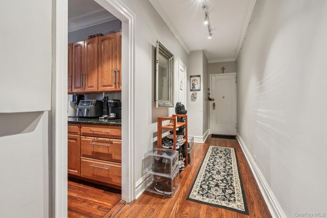 1468 Midland Avenue 2C, Bronxville, NY 10708