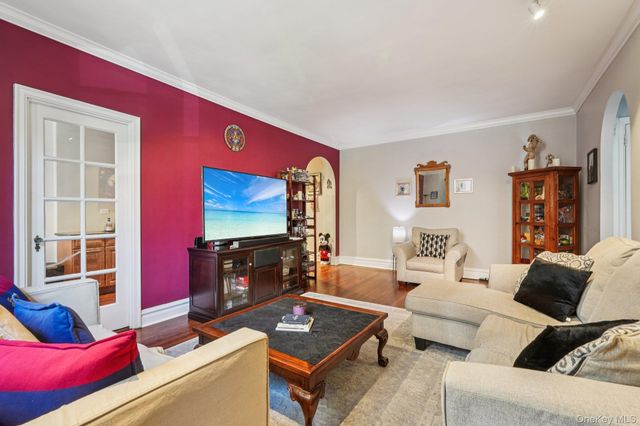 1468 Midland Avenue 2C, Bronxville, NY 10708