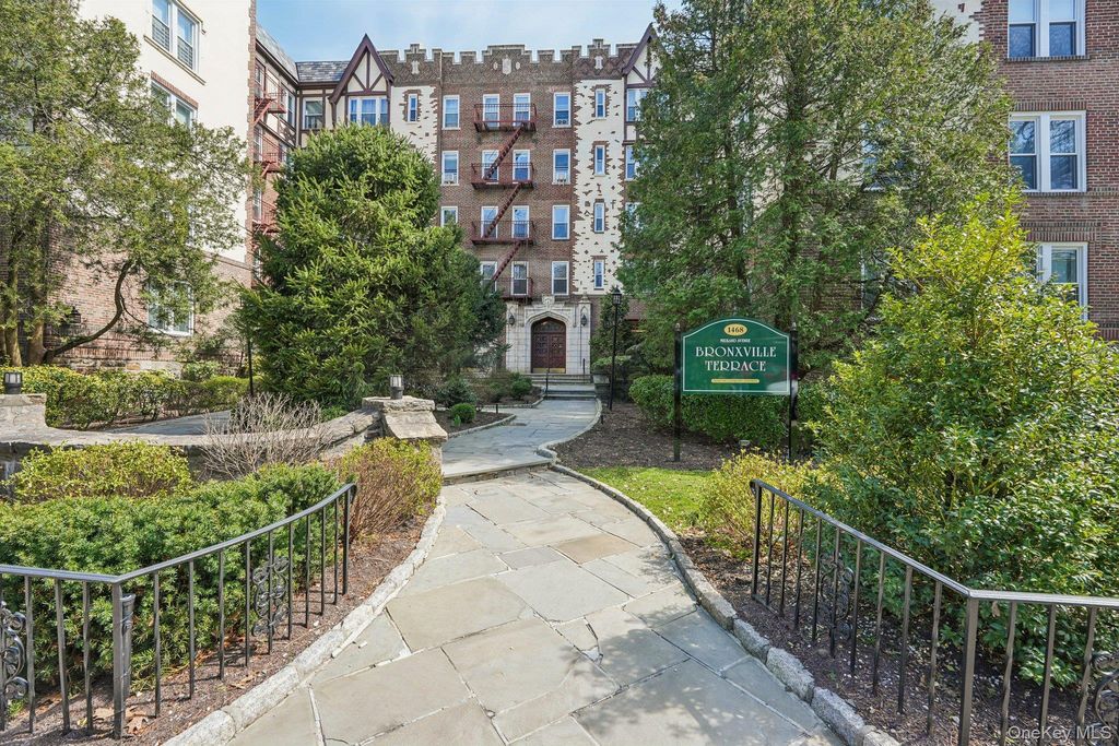 1468 Midland Avenue 2C, Bronxville, NY 10708 — photo 2