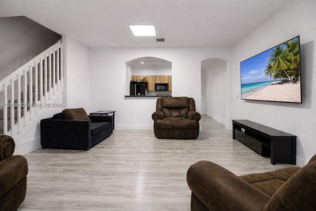 2264 NE 42nd Circle, Homestead, FL 33033
