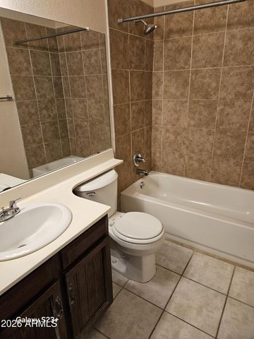 3223 N WOODBURNE Drive, Chandler, AZ 85224