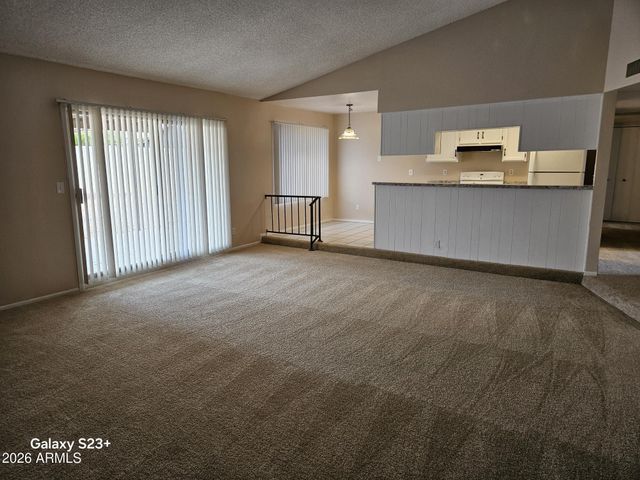 3223 N WOODBURNE Drive, Chandler, AZ 85224