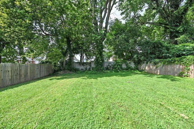 5748 Bramble Avenue, Cincinnati, OH 45227