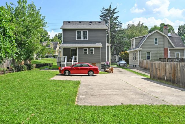 5748 Bramble Avenue, Cincinnati, OH 45227