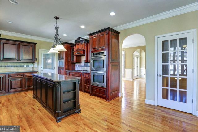 2104 Autumn Chase Drive, Stockbridge, GA 30281