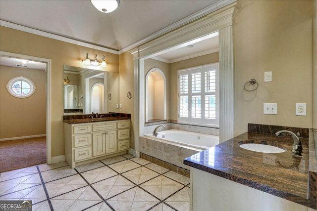 2104 Autumn Chase Drive, Stockbridge, GA 30281