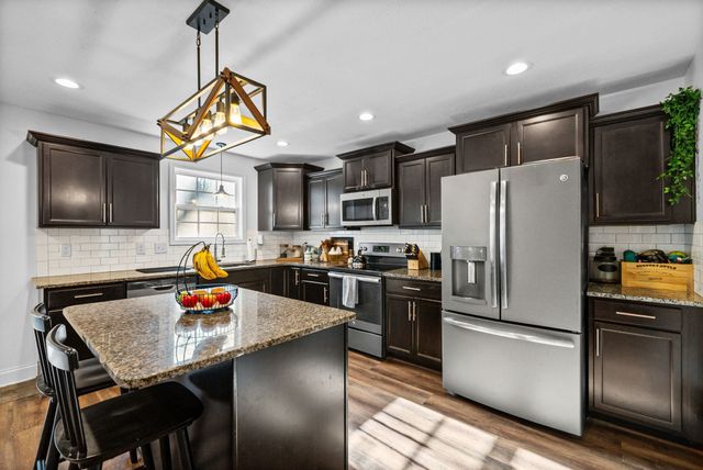 552 Louise Creek Rd, Cumberland Furnace, TN 37051