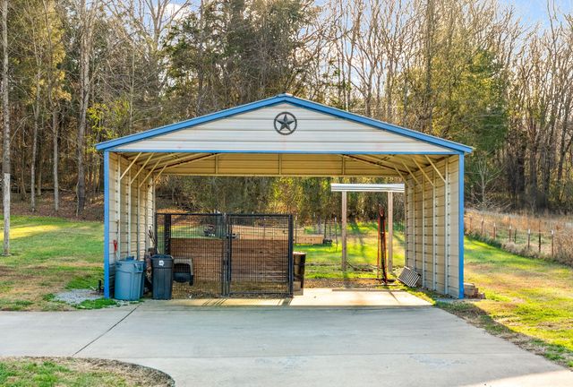 552 Louise Creek Rd, Cumberland Furnace, TN 37051