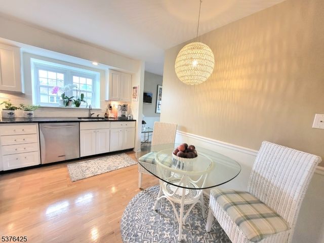 24 Heritage Dr F, Chatham Twp., NJ 07928