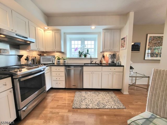 24 Heritage Dr F, Chatham Twp., NJ 07928