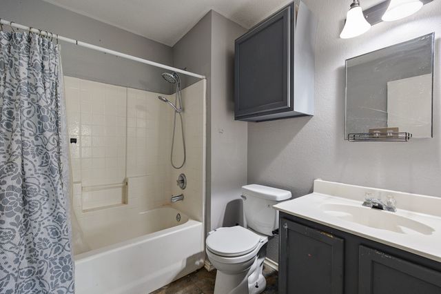 5600 Wiltshire Drive, Fort Worth, TX 76135