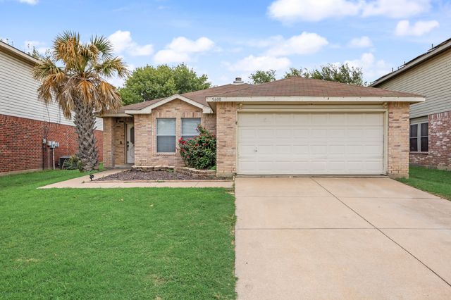 5600 Wiltshire Drive, Fort Worth, TX 76135