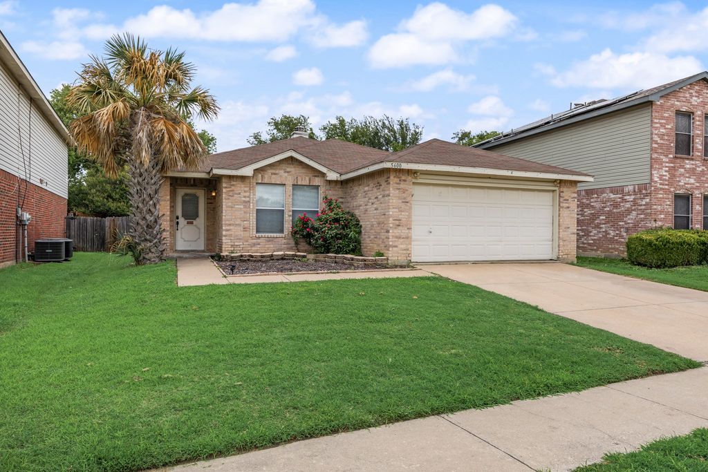 5600 Wiltshire Drive, Fort Worth, TX 76135