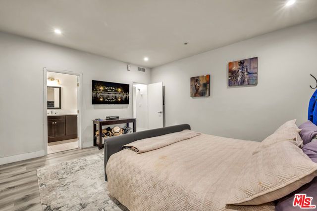 438 N Palm Drive 1, Beverly Hills, CA 90210