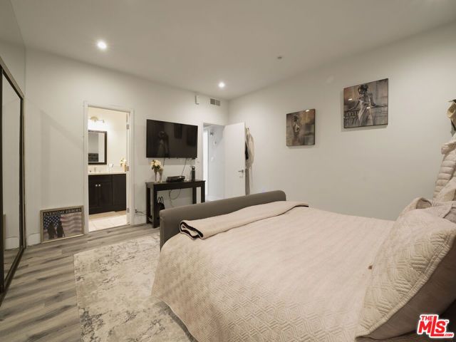 438 N Palm Drive 1, Beverly Hills, CA 90210