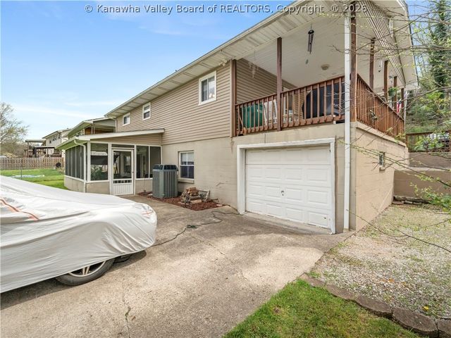 5309 Alpine Drive, Cross Lanes, WV 25313