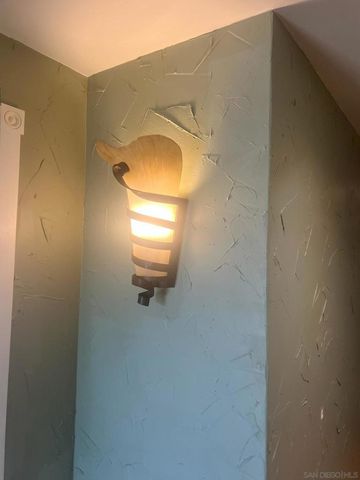 1065 Moana Dr, San Diego, CA 92107