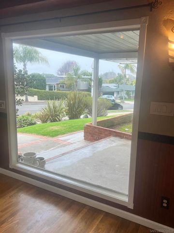 1065 Moana Dr, San Diego, CA 92107