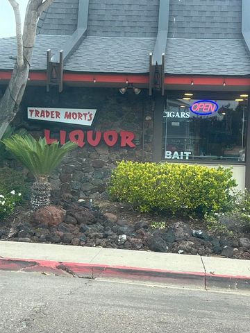 1065 Moana Dr, San Diego, CA 92107