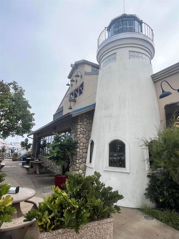 1065 Moana Dr, San Diego, CA 92107