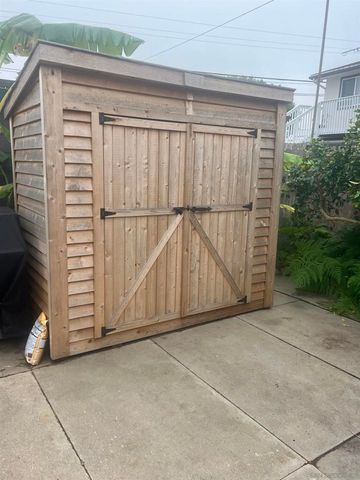 1065 Moana Dr, San Diego, CA 92107