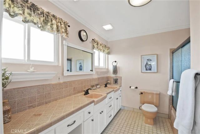 9626 La Alba, Whittier, CA 90603