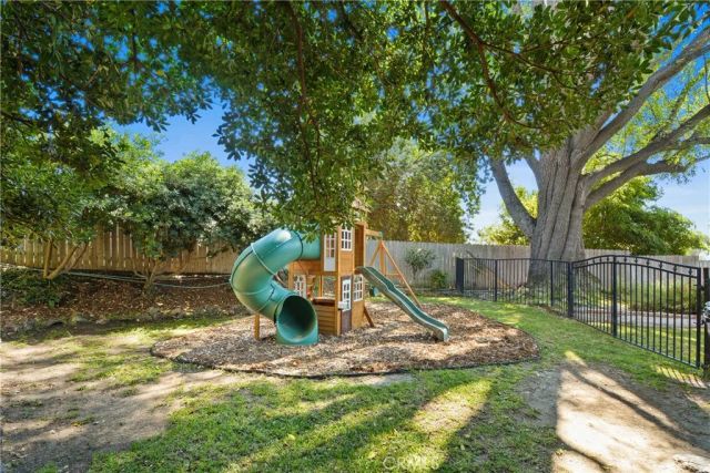 9626 La Alba, Whittier, CA 90603