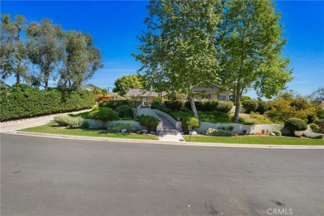9626 La Alba, Whittier, CA 90603