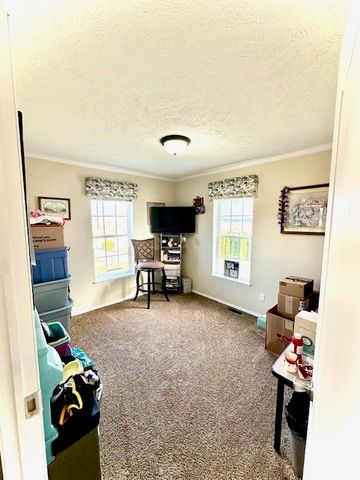 203 Knight Dr, Belle Vernon, PA 15012