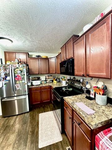 203 Knight Dr, Belle Vernon, PA 15012